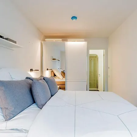 Aussergewohnliches Luxus-apartment Direkt An Der Spree - Extraordinary Luxury Right At River Side דירה